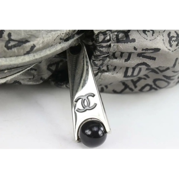 Chanel Silver 31 Rue Cambon Hobo Bag - Picture 9 of 16